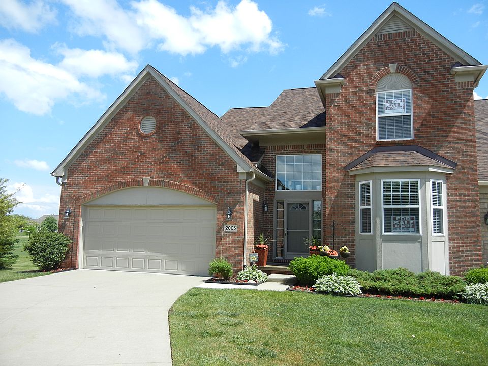 1st image of 2003 Lincoln Dr Unit 16
