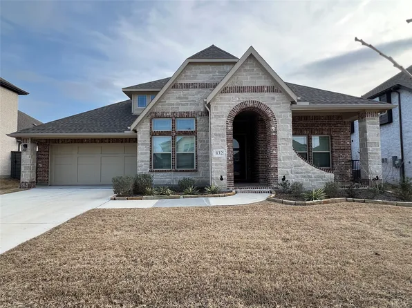 832 Blue Yucca Ln, Aubrey, TX 76227