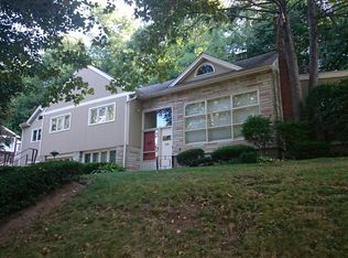 119 Wallis Rd, Brookline, MA 02467