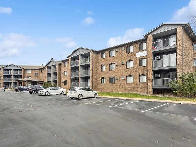 Reserve Eden Prairie — Photo 13