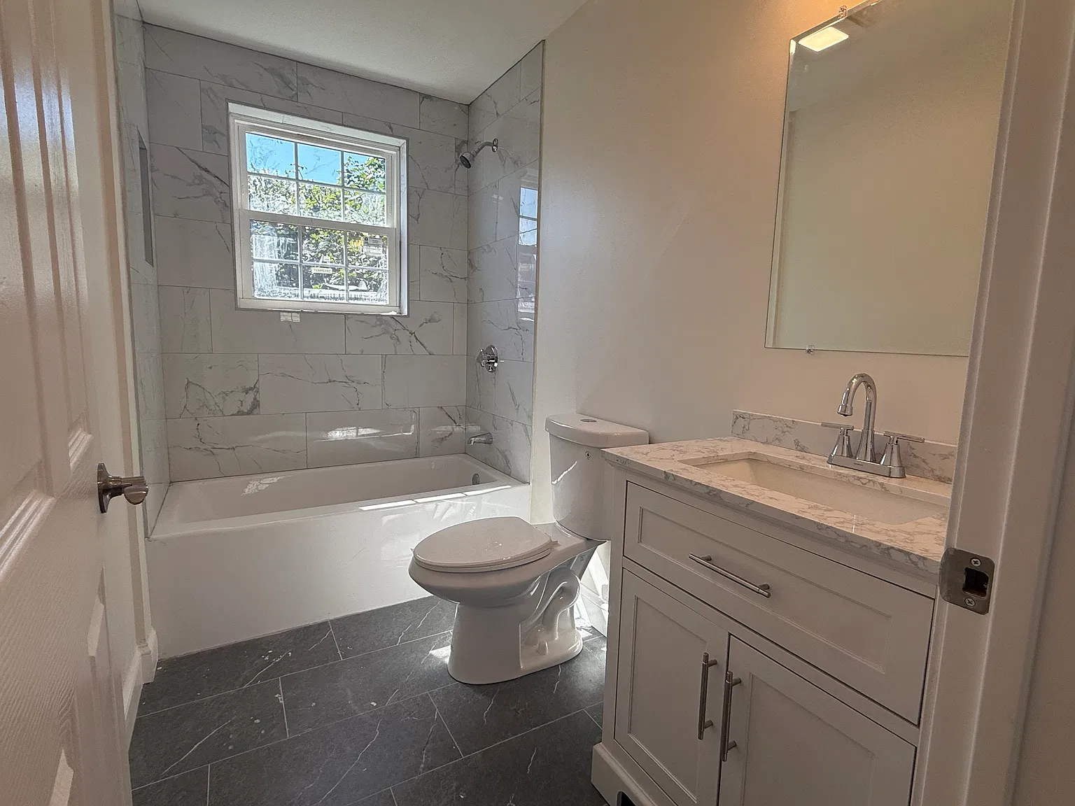 3 bed, 800 sqft, $2,250 — Photo 4