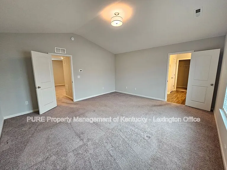 121 Forester Ct — Photo 22