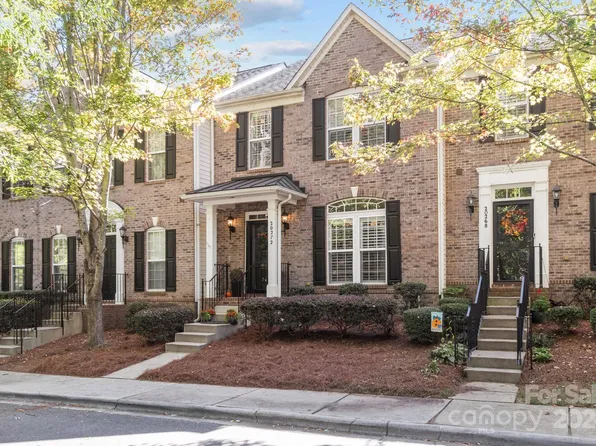 20272 Amy Lee Dr, Cornelius, NC 28031