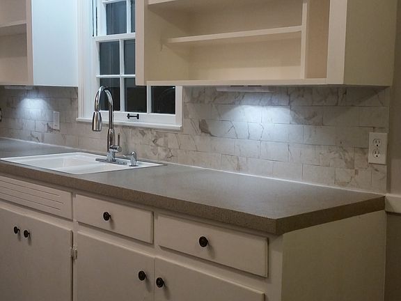 Open-Faced Cabinets