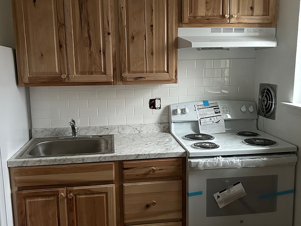Kitchen and appliances being replaced now. Photo of actual unit.