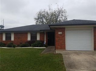 7330 Newcastle St, New Orleans, LA 70126