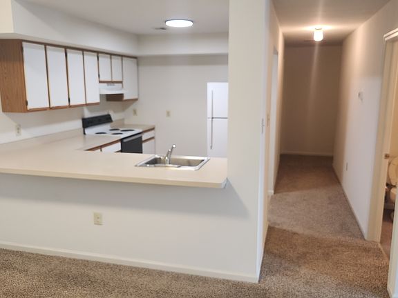 3rd image of 333 Glenwood Ave #5