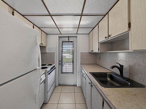 2nd image of 2551 W Golf Boulevard #209