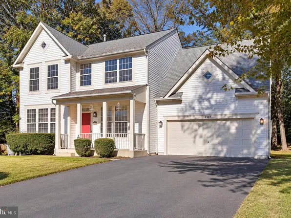 9317 Paul Dr, Manassas Park, VA 20111