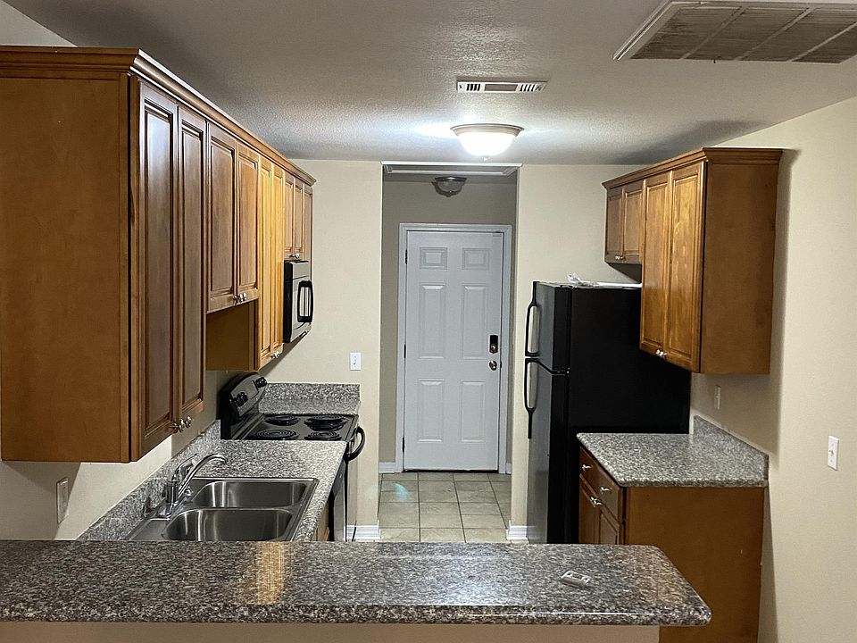 Kitchen/laudry