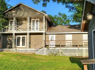 904 E Lakeshore Dr, Carriere, MS 39426