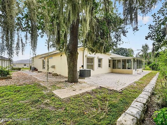 5th image of 4421 Sugarberry Ln