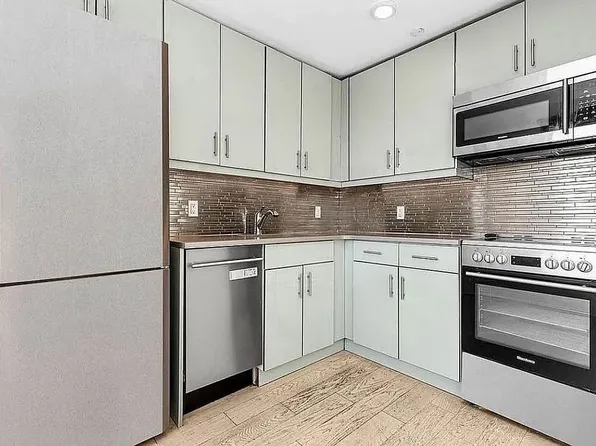 531 West 159th Street image 3 of 7