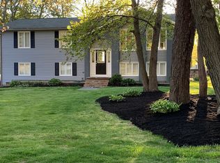 21 Cherrywood Dr, Smithfield, RI 02828