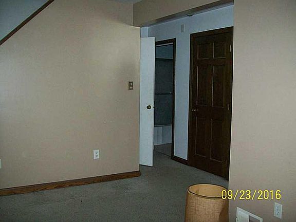 4th image of 1048 Northgate Dr