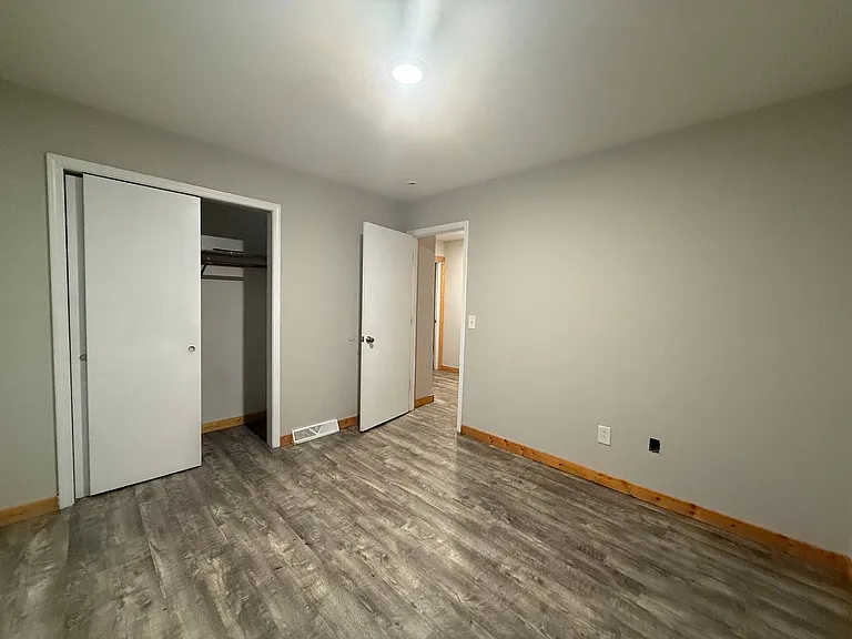 1504 Colony Park Dr — Photo 13