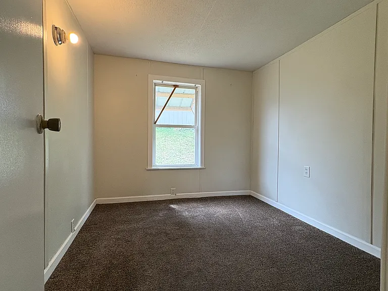 126 Sam Spur Ln — Photo 5