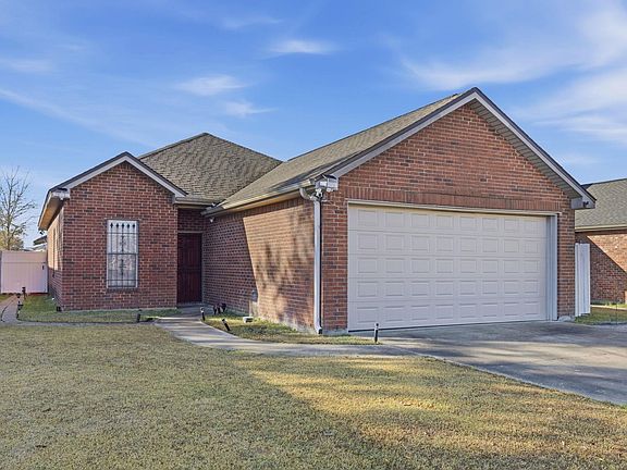 3rd image of 2156 Alameda St