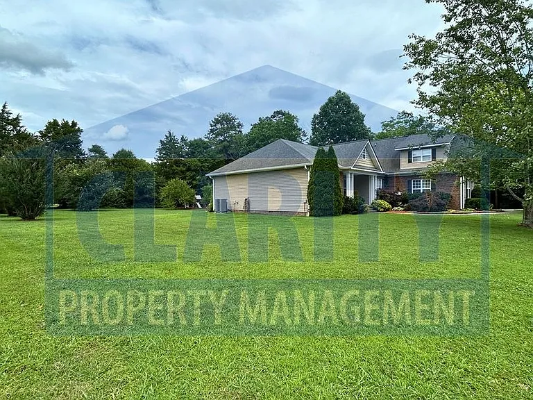 165 Mill Creek Trl NE — Photo 4