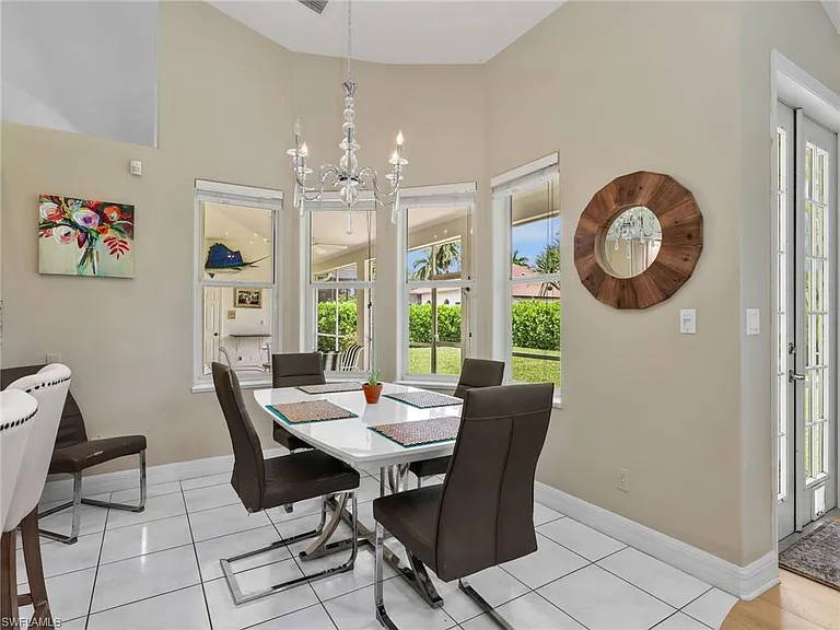 2031 Teagarden Ln — Photo 12