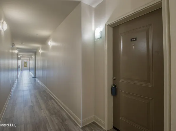 630 Bay Cove Dr #306, Biloxi, MS 39532