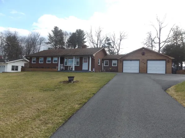 109 Forest Ave, Galax, VA 24333