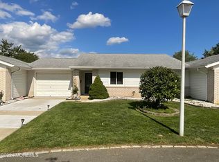 195B Newport Rd #195B, Monroe Township, NJ 08831