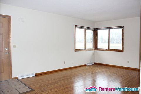 4th image of 2316 California St NE