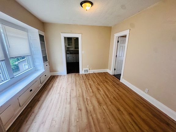 5th image of 2919 E 120th St #2
