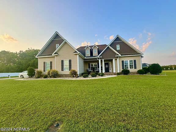 5th image of 411 Olde Towne Drive