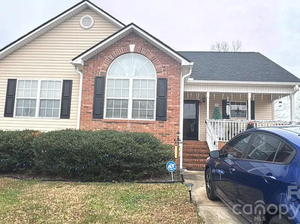 4008 Woodleigh Dr, Rock Hill, SC 29732