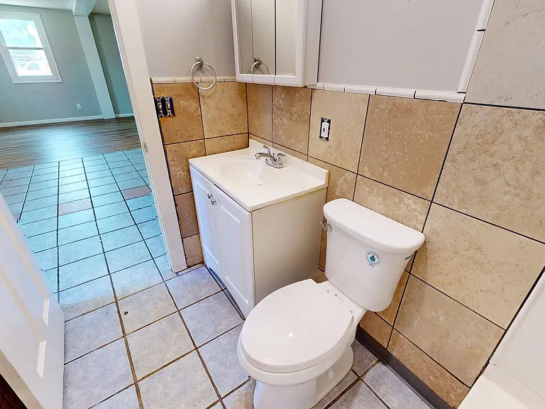 7023 Clark Ave — Photo 17
