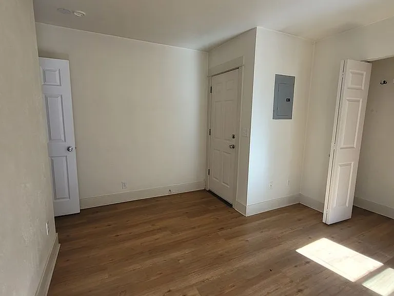1512 Lincoln St — Photo 14