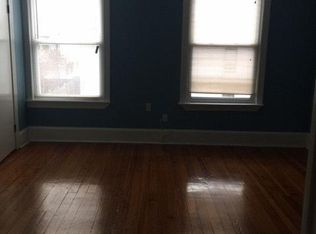 242 12th Pl NE APT 3, Washington, DC 20002