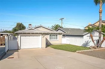 17616 Sutherland Ave — Photo 2
