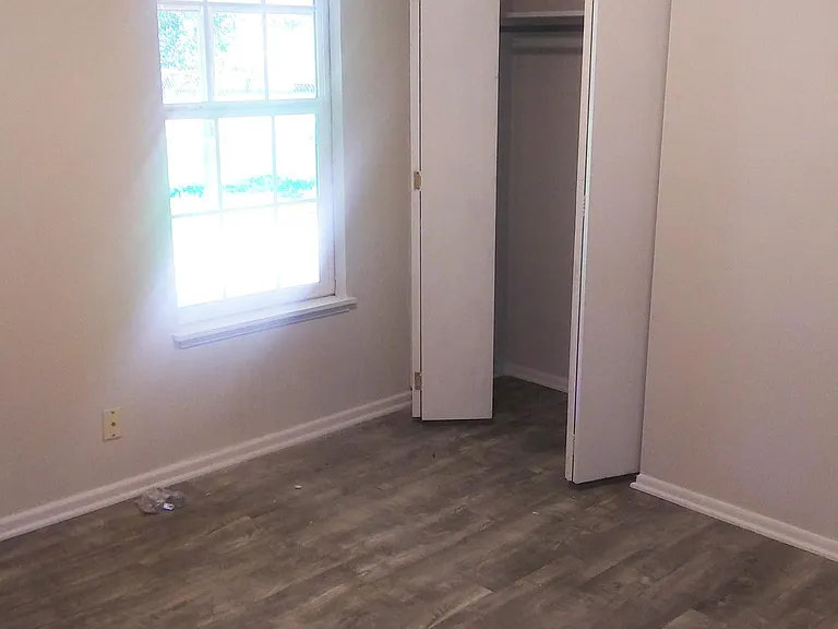 1919 Oklahoma St — Photo 2