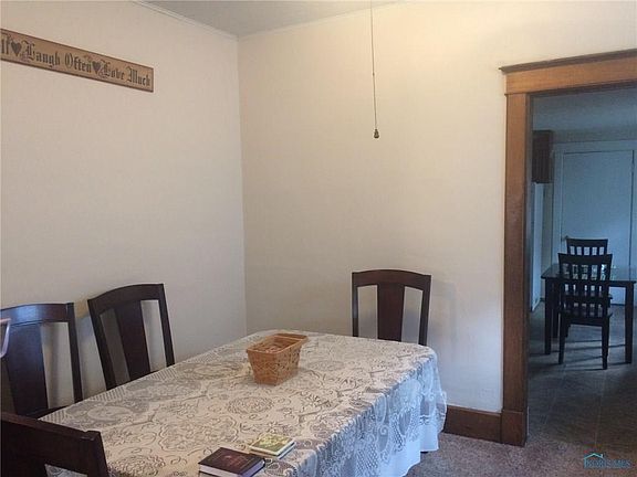 3rd image of 106 E Smith St