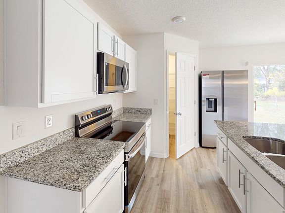 5th image of 3 Riverdale Ln