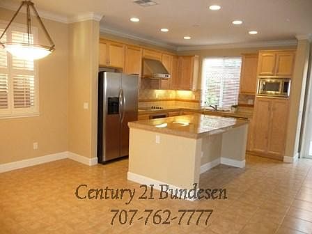 4th image of 913 Hogwarts Cir