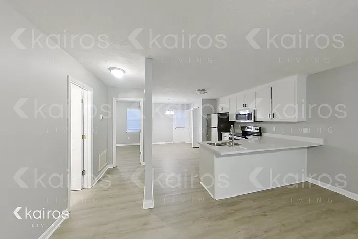 4 bed, 3.0 bath, 1659 sqft, $1,975 — Photo 3