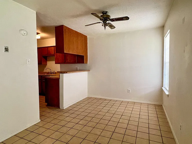 707 Ruth Ct #A — Photo 4