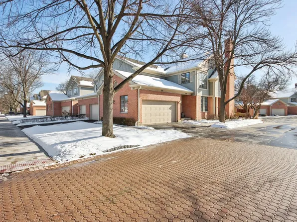 301 E Evergreen Ave, Mount Prospect, IL 60056