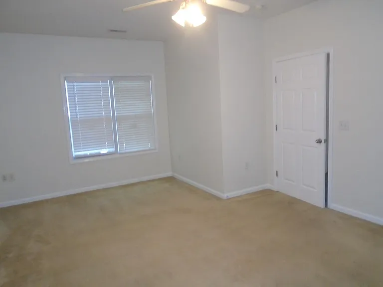 635-206 Marshtree Ln — Photo 15