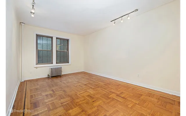 Sold by Douglas Elliman | media 20