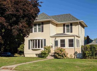 1426 W Lincoln Blvd, Freeport, IL 61032