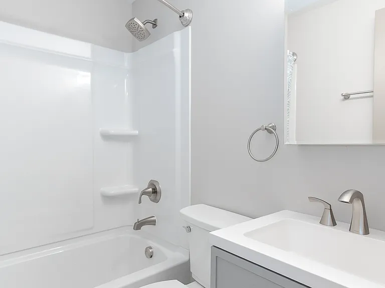 811 Eathan Ave — Photo 22