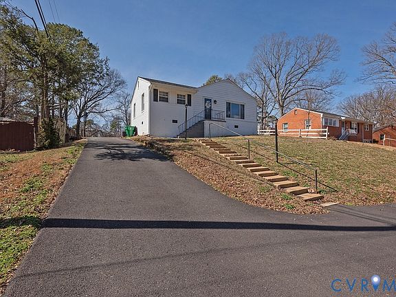 2nd image of 2006 Marroit Rd