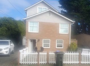 1679 Monroe St #A, North Bend, OR 97459