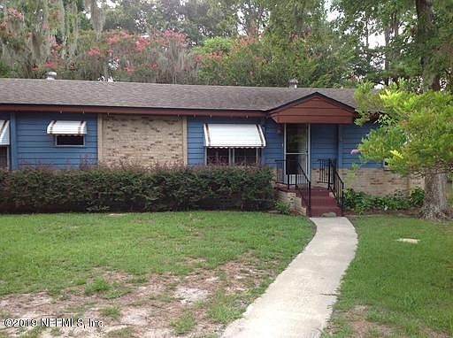 2nd image of 13753 Majestic Ct
