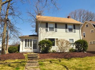 1347 Ardoon St, Cleveland Heights, OH 44121